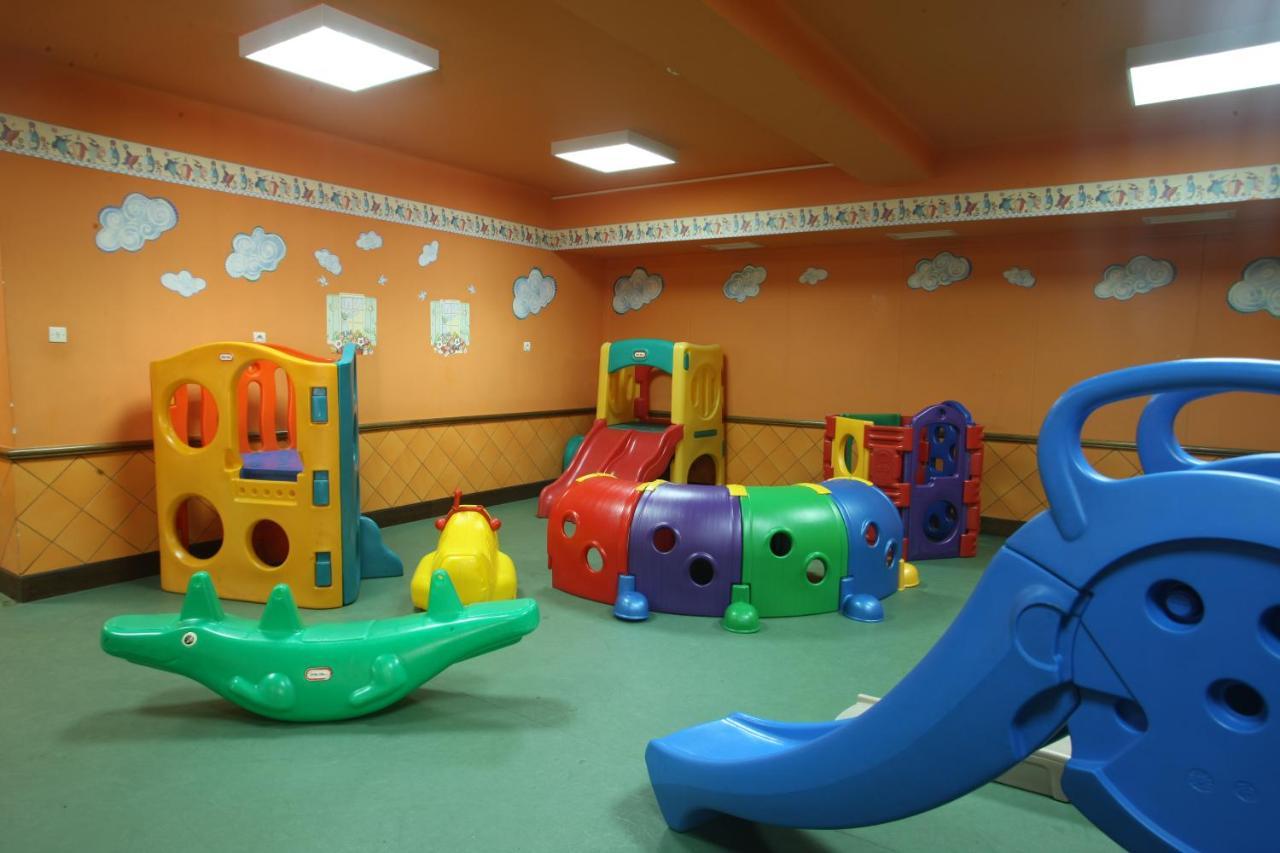 Hotel Spa Montana Karpenisi Bagian luar foto
