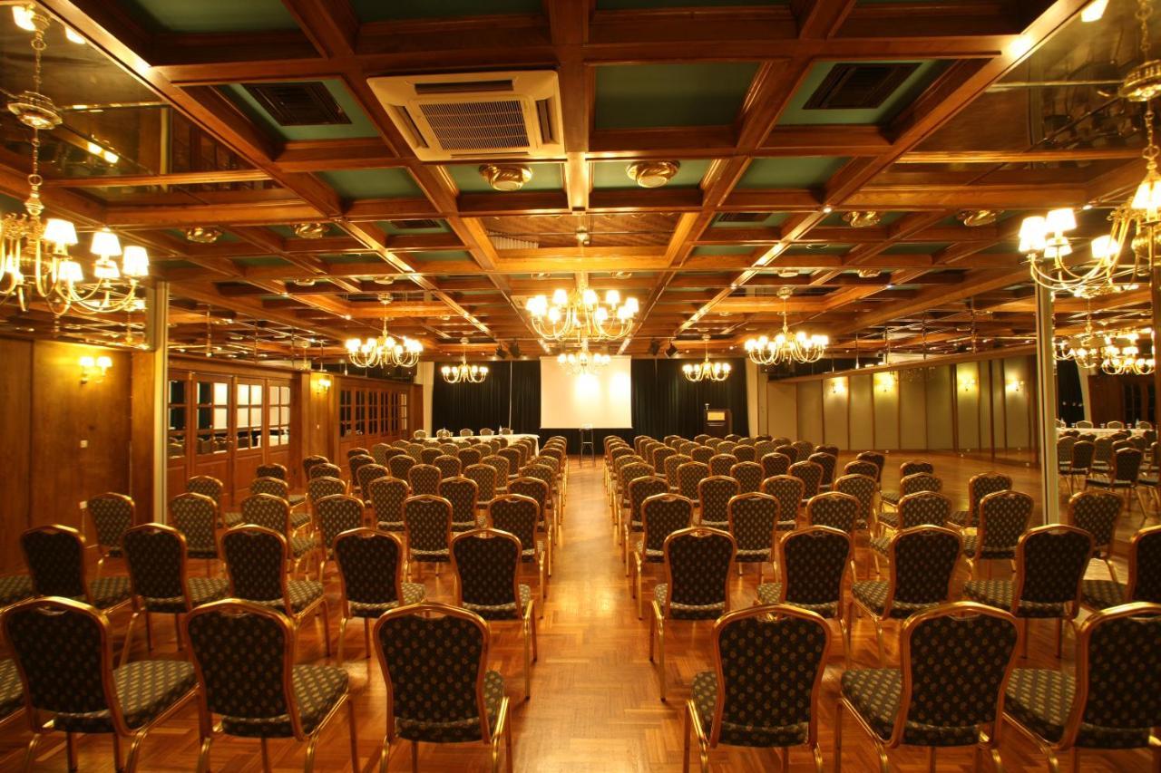 Hotel Spa Montana Karpenisi Bagian luar foto
