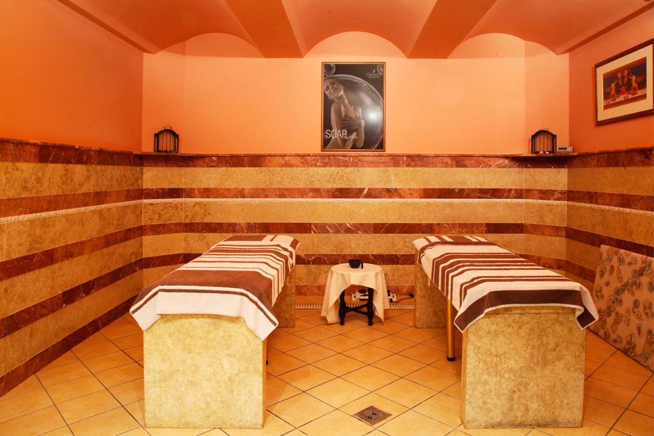 Hotel Spa Montana Karpenisi Bagian luar foto