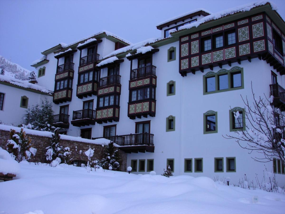 Hotel Spa Montana Karpenisi Bagian luar foto