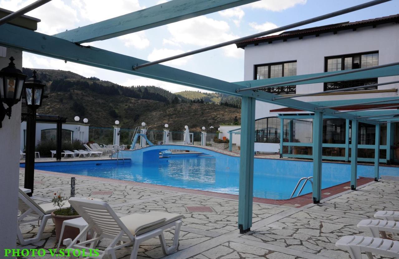 Hotel Spa Montana Karpenisi Bagian luar foto