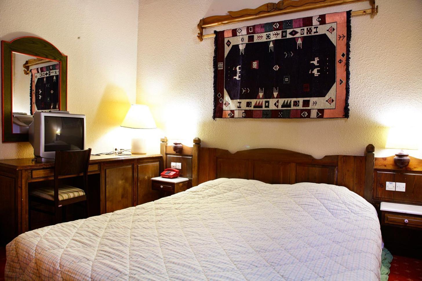 Hotel Spa Montana Karpenisi Bagian luar foto
